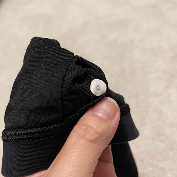 Lululemon Bra, SIZE 6 - Picture 3 of 3